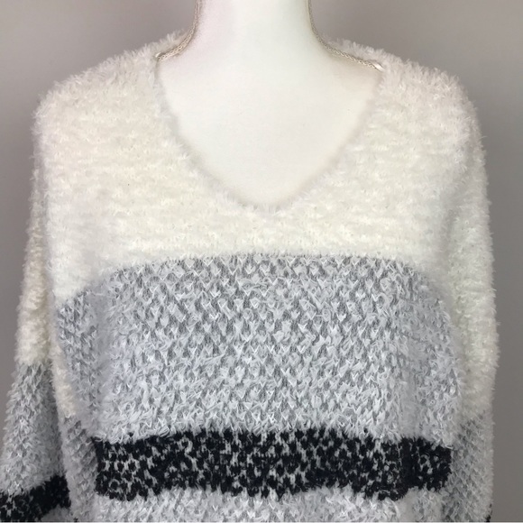 White Birch Color Block Fuzzy High Low Sweater - Picture 2 of 6